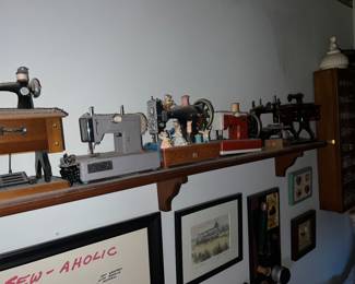 Micro / Mini Sewing Machines