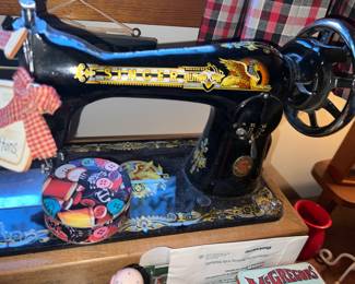 Singer Sewing Machine Egyptian Sphinx $150