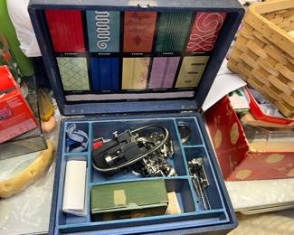 All sorts of pieces for Sewing Machines
