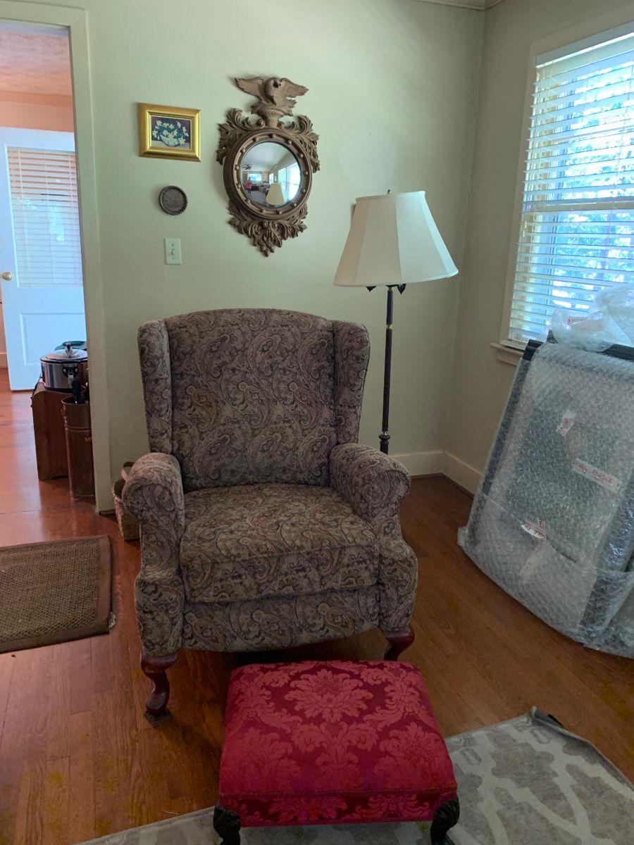 Living estate sale for Paul Dean in Milledgeville, GA starts on 10/19/2023