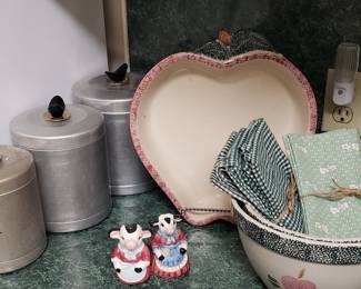 Metal canisters, apple pottery
