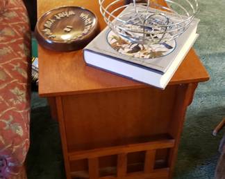 side table, accessories