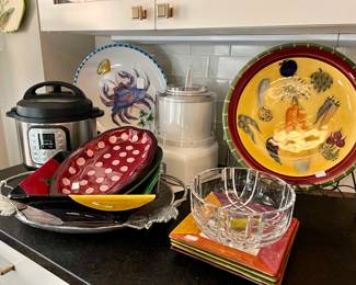 Vietei, Instapot, cuisinarts, handmade pottery pieces ....