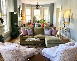 Club chairs, side tables, ART!