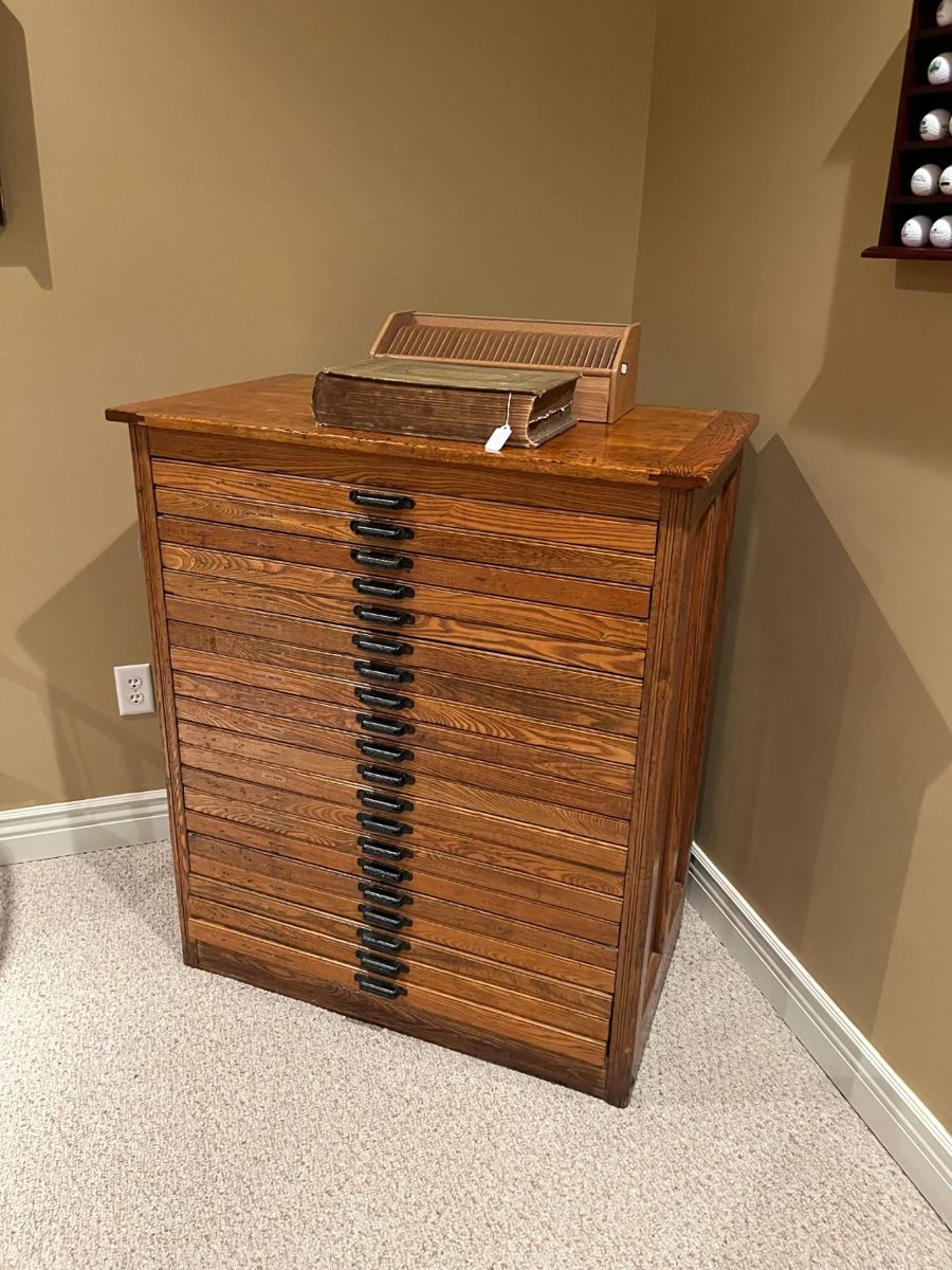 A Class Act Estate Sale in Raymore, MO starts on 10/20/2023