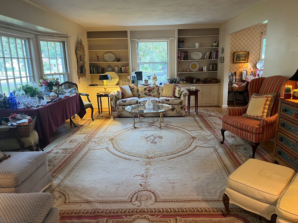 ESTATE SALE BY COLLEEN in Pittsford, NY starts on 10/20/2023