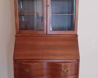 "Woodside: The Reserve" in Aiken, SC. Starts Closing on Sat 10/21 at 8p. Pickup is Mon 10/23 1-6p. Please click here to view more photos, descriptions, and current bids: https://ctbids.com/estate-sale/24354