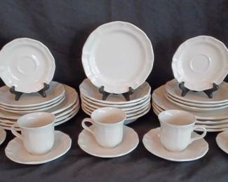 "Woodside: The Reserve" in Aiken, SC. Starts Closing on Sat 10/21 at 8p. Pickup is Mon 10/23 1-6p. Please click here to view more photos, descriptions, and current bids: https://ctbids.com/estate-sale/24354