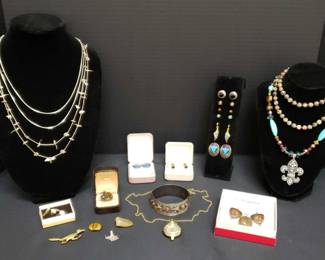 "Woodside: The Reserve" in Aiken, SC. Starts Closing on Sat 10/21 at 8p. Pickup is Mon 10/23 1-6p. Please click here to view more photos, descriptions, and current bids: https://ctbids.com/estate-sale/24354