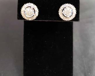 "Woodside: The Reserve" in Aiken, SC. Starts Closing on Sat 10/21 at 8p. Pickup is Mon 10/23 1-6p. Please click here to view more photos, descriptions, and current bids: https://ctbids.com/estate-sale/24354