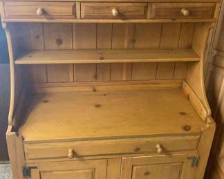 "Houndslake & Town Creek" in Aiken, SC. Starts Closing on Tue 10/24 at 8p. Pickup is Thu 10/26 2-6p. Please click here to view more photos, descriptions, and current bids: https://ctbids.com/estate-sale/24474