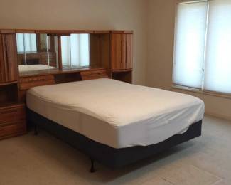 "Houndslake & Town Creek" in Aiken, SC. Starts Closing on Tue 10/24 at 8p. Pickup is Thu 10/26 2-6p. Please click here to view more photos, descriptions, and current bids: https://ctbids.com/estate-sale/24474