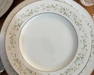 248 Fine China Detail