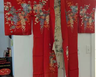 Beautifully lined vintage Japanese kimono silk