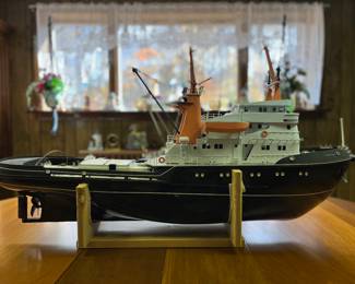 Amazing homemade ship 