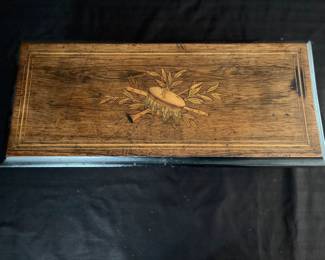 Beautiful cylinder music box 