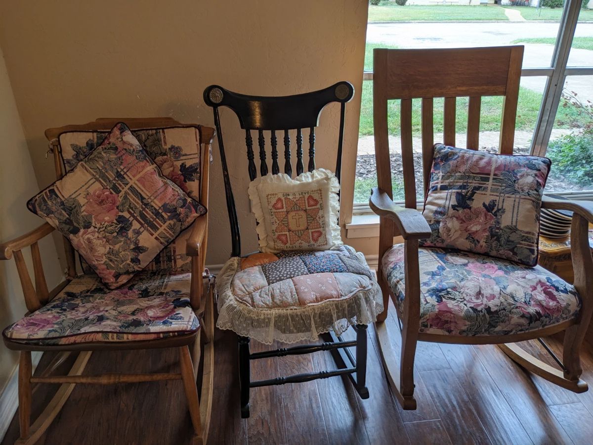 Highway 80 Estate Sale in Marshall, TX starts on 10/19/2023