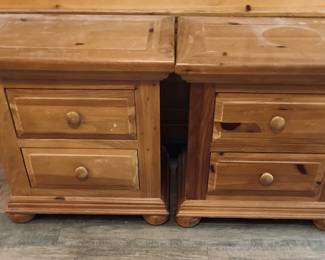 Broyhill Fontana Bedroom Set. Headboard, Foot Board and Two Night Tables.