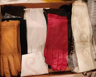 Ladies Gloves
