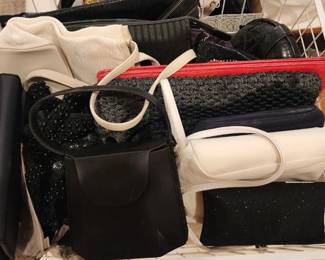 More handbags, hobos and purses 