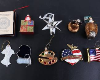 Lot 9065 Lot of Christmas Ornaments