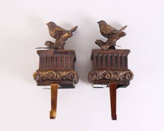 Lot 8250 Set of 2 Patinated Bird Stocking Holders