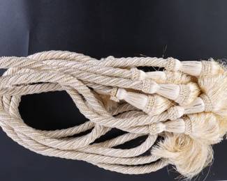 Lot 8210 Lot of 4 Rope Garland Tassel  Cream  Gold
