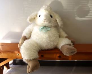 Lot 8101 32long Mary Meyer Lamb Plush Stuffed Animal Toy