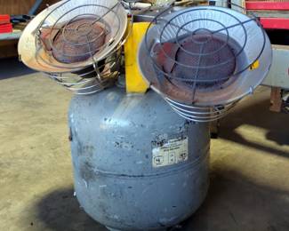 Propane Tank With Dual Heater Attachment