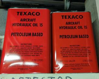 Texaco Petroleum Based Aircraft Hydraulic Oil 15, Qty 4 1 Gallon Cans
