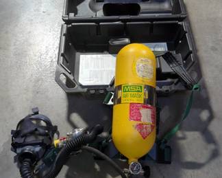 MSA Air Mask, Model 401, With Hard Carrying Case