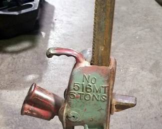 Genuine Duff Barrett 5-Ton Jack, No. 516 MT