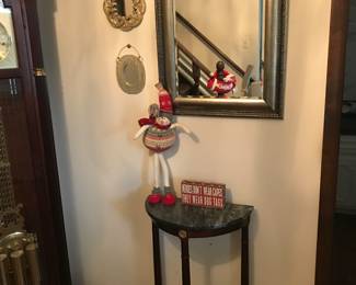 Entry way console table and mirror!