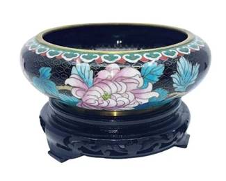 Lot 062  
Cloisonne Bowl with Chrysanthemum on Carved Wood Stand