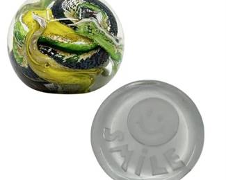 Lot 033 
L E Smith and Signed Art Glass Paperweight Collection