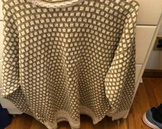 SWEATER