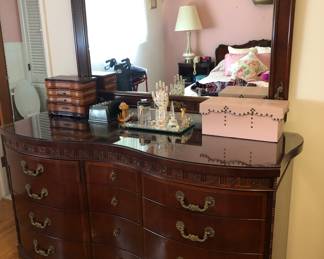 DRESSER WITH MIRROR