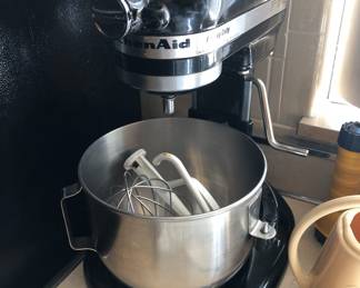 KITCHENAID MIXER