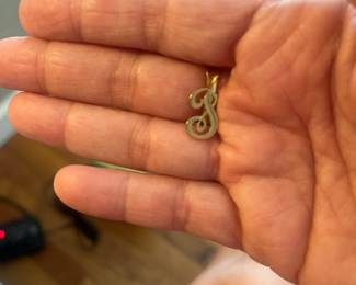 14k
J pendant