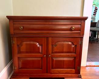 UNIQUE FURNITURE MAKERS Cabinet 