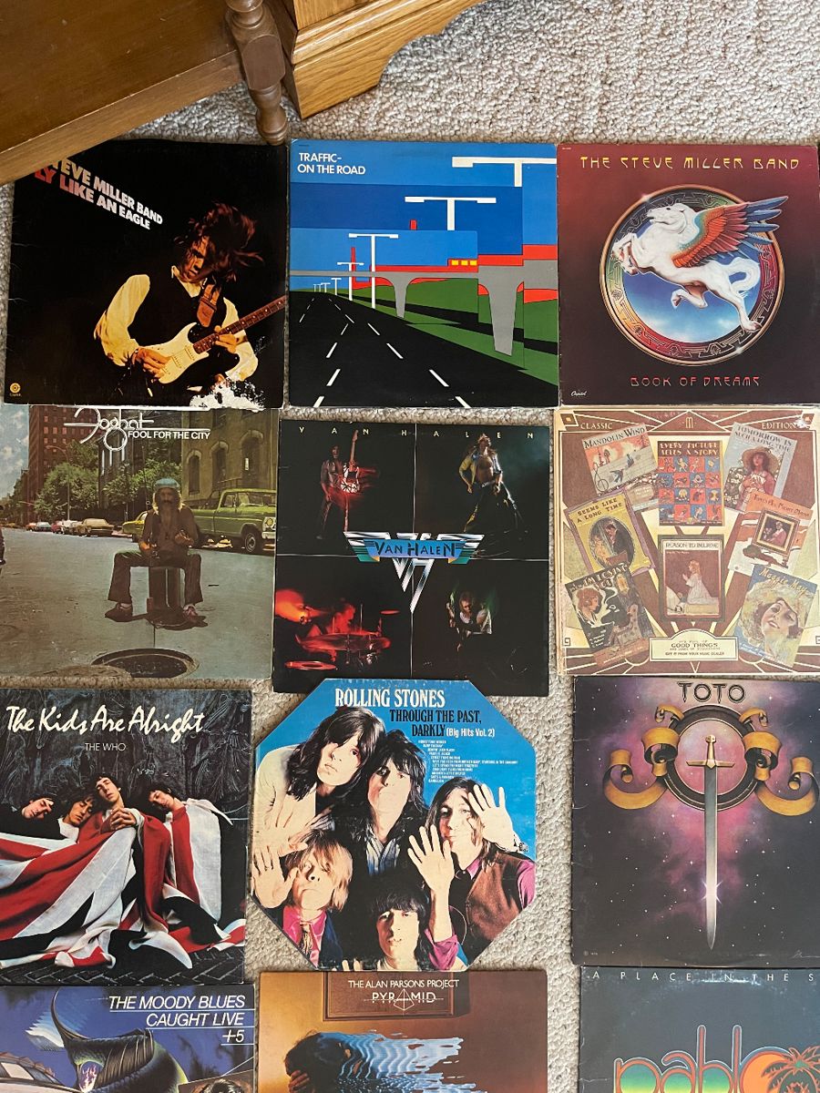 Vinyl, silver coins, and more in Flint, MI starts on 10/20/2023