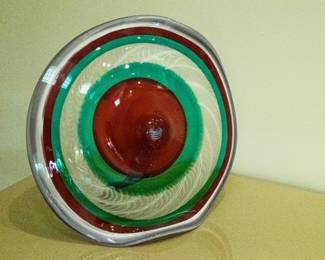  Stephen Dee Edwards Art Glass Physalia - see defect on back in next photo