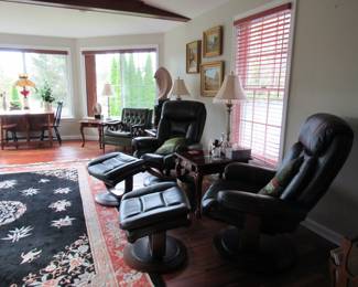 Den recliners Stress-free style