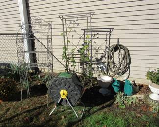 Outdoor accessories, composter, bakers rack and more