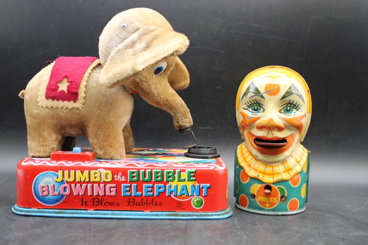 Very Vintage Collectables, Art, Coins, Toys... starts on 10/23/2023