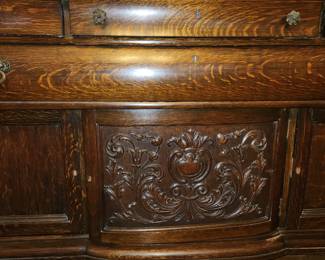 DINING ROOM SET IS "BEST OFFER" WHICH MUST BE ACCEPTED BY THE FAMILY
matching antique 3 piece solid oak dining set