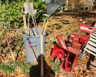 remaining garage items. Ask cashier inside house for garage key