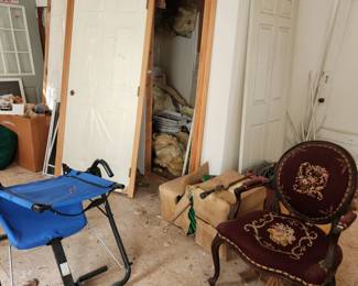 remaining garage items. Ask cashier inside house for garage key