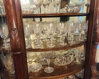 DINING ROOM SET IS "BEST OFFER" WHICH MUST BE ACCEPTED BY THE FAMILY
matching antique 3 piece solid oak dining set