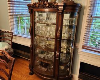 DINING ROOM SET IS "BEST OFFER" WHICH MUST BE ACCEPTED BY THE FAMILY
matching antique 3 piece solid oak dining set